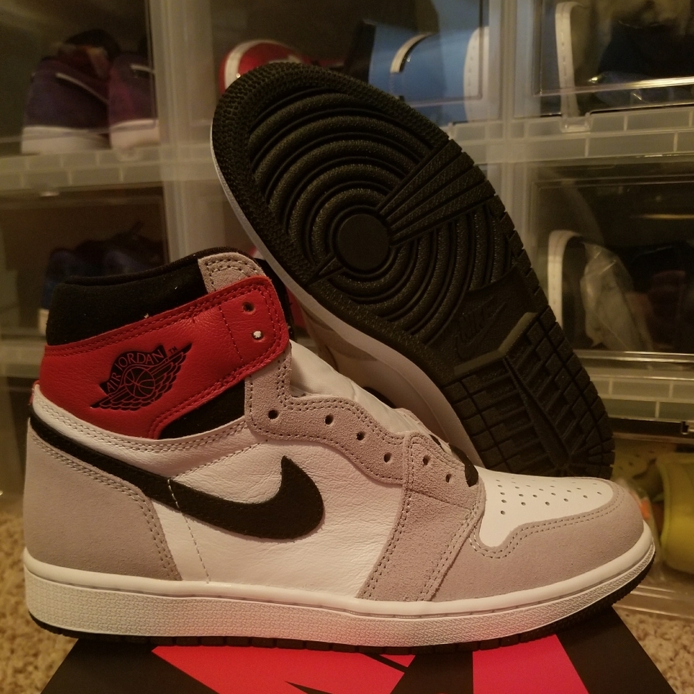 Air Jordan 1 Retro High OG Lt Smoke Grey Sz 8.5